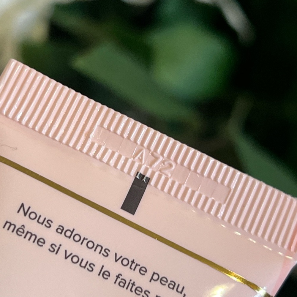 TOO FACED • HANGOVER REPLENISHING FACE PRIMER • NEW IN BOX - Picture 5 of 6